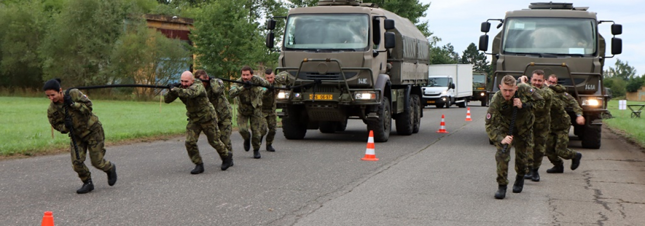 1_tatru_museli_vojaci_roztahnout_vlatnimi_silami_autor_rotny_patrik_vacha.jpg