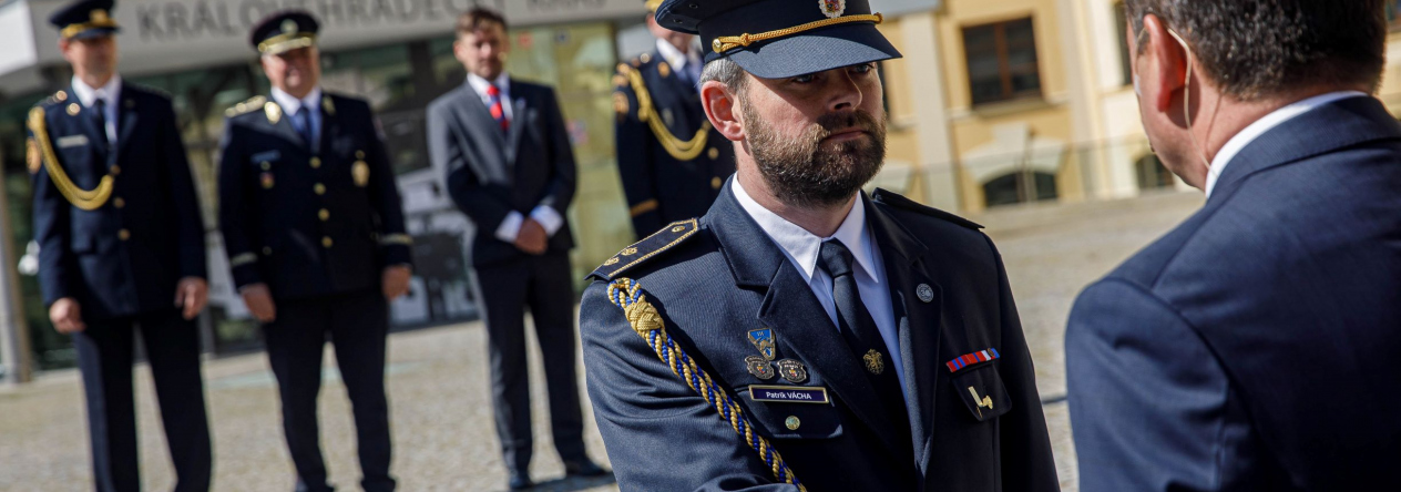 2._rotny_vacha_byl_ocenen_hejtmanem_martinem_cervickem_autor_hzs_kralovehradeckeho_kraje.jpg