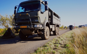 1_presun_logistickeho_konvoje_na_misto_urceni_autor_cetar_milan_hlavaty_141._zasobovaci_prapor.jpg