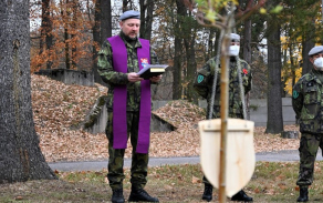 kaplan_lavicka_2.jpg