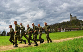 mil_0514_2.jpg