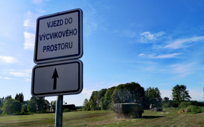ridici_absolvuji_vycvik_v_terenu_ve_vycvikovem_prostoru_i_na_civilnich_pozemnich_komunikacich_autor_rtn._milan_hlavaty.jpg
